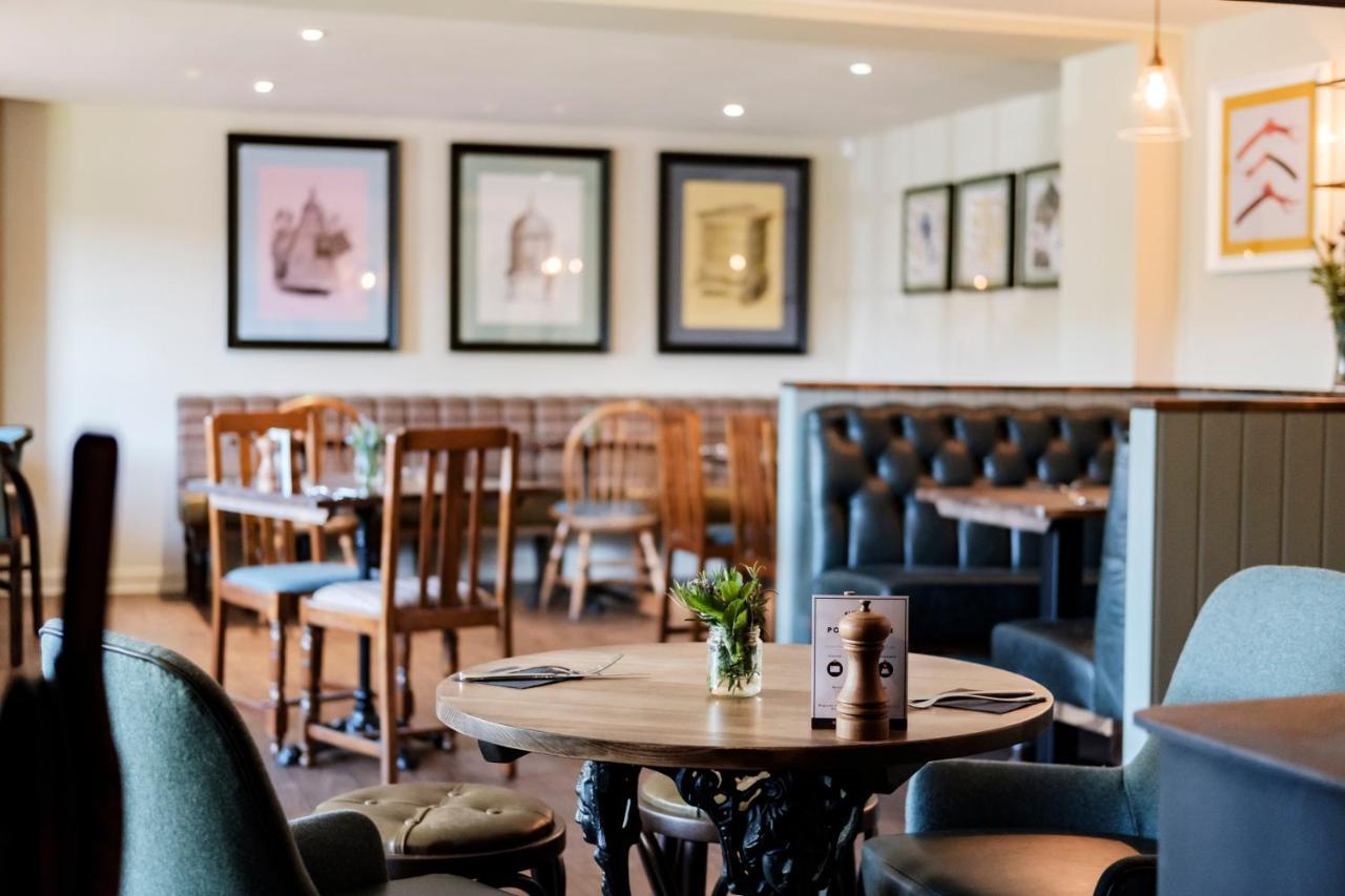The Bower Inn Bridgwater Esterno foto The interior of the restaurant